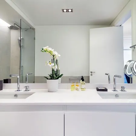 Amazing 1bdr In Chiado By Lovelystay Appartement Lisboa