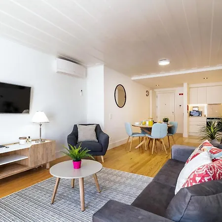 4Pax Apt In Chiado With River View By Lovelystay *